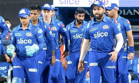 mumbai indians released players 2022